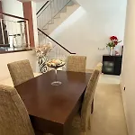 Gurugu House *